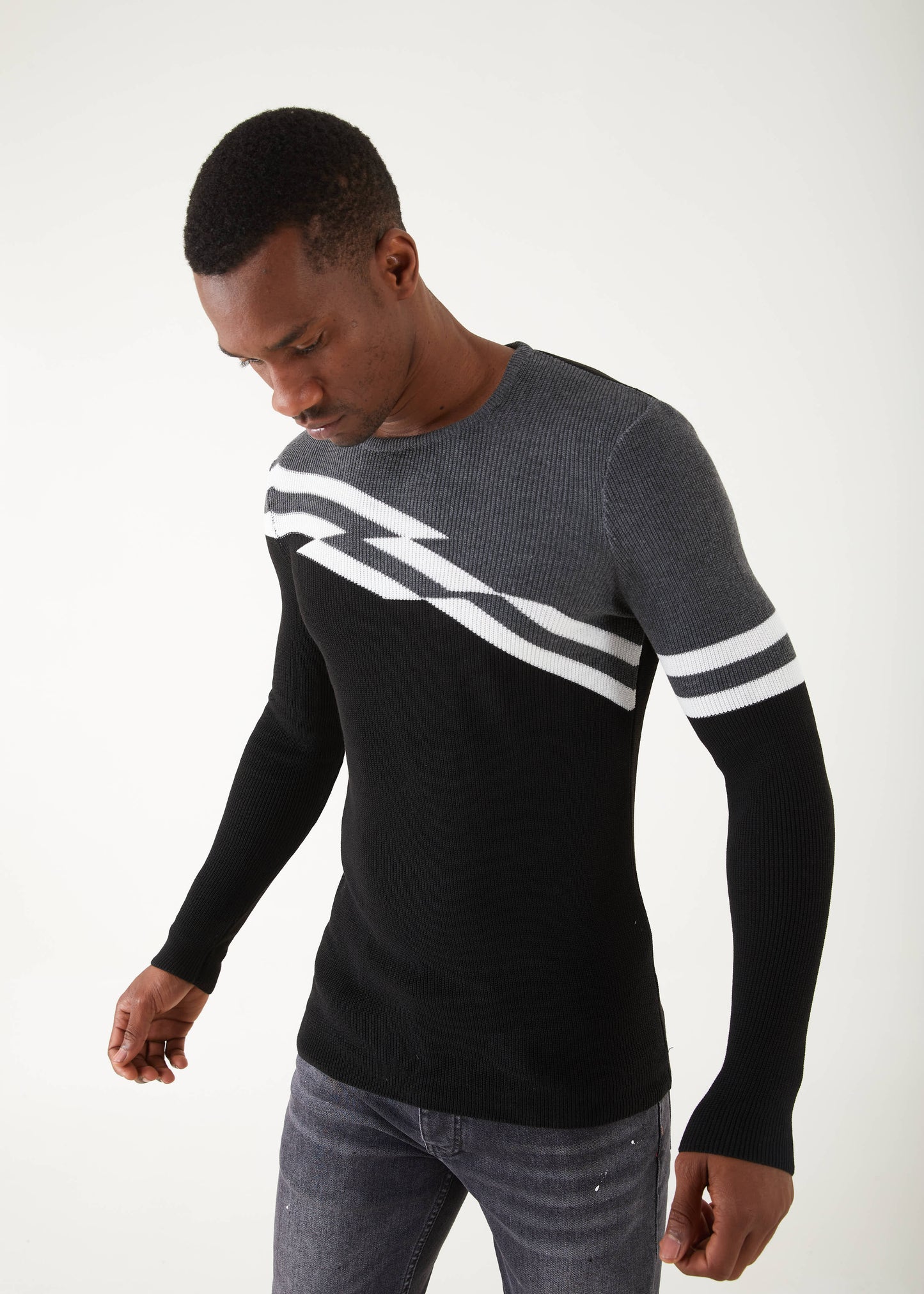 Men's Slim Fit Black Sweater | QT Grey